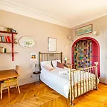 Guestready - Picturesque Apt Near Voltaire Station